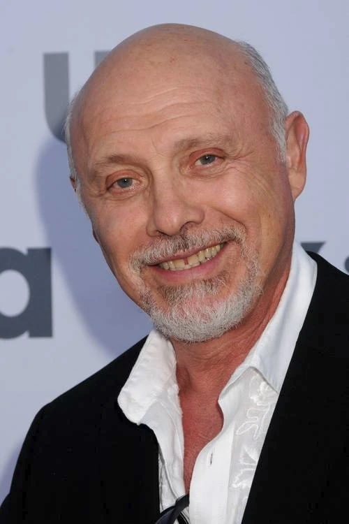 Hector Elizondo
